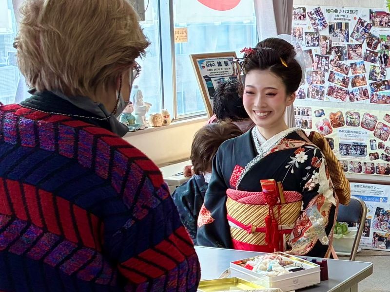さっぽろ雪まつり大雪像ステージ着物ショー